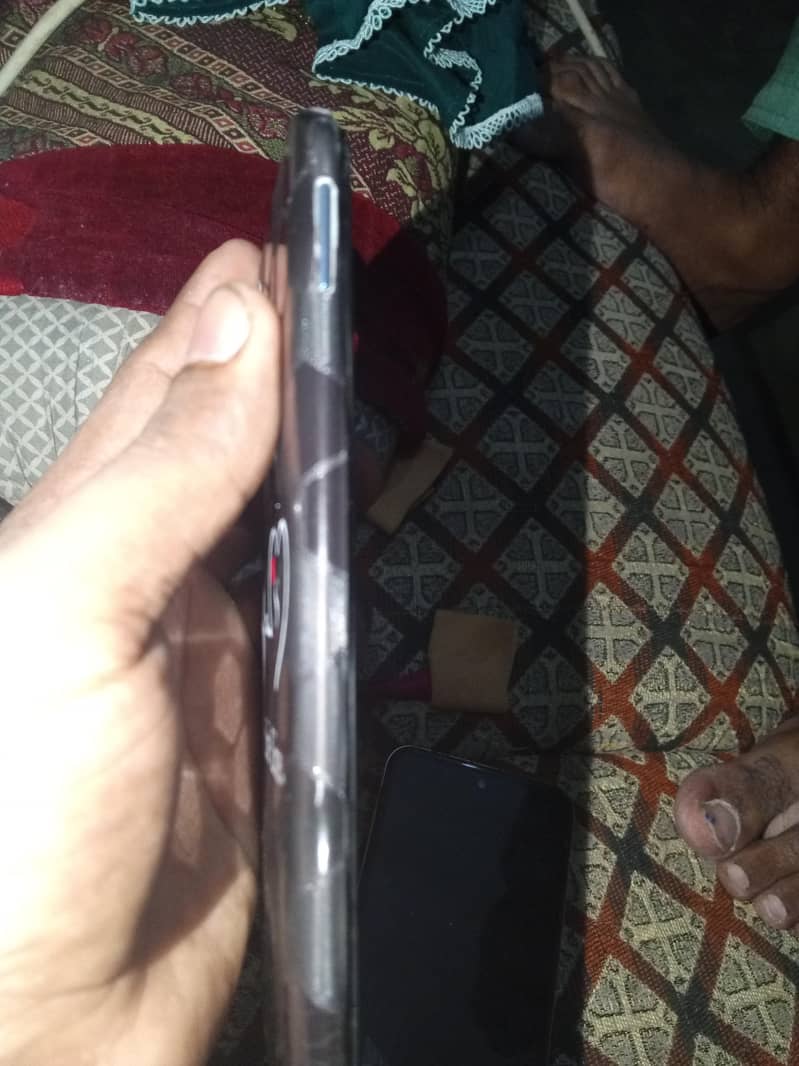 Huawei Y8p 3