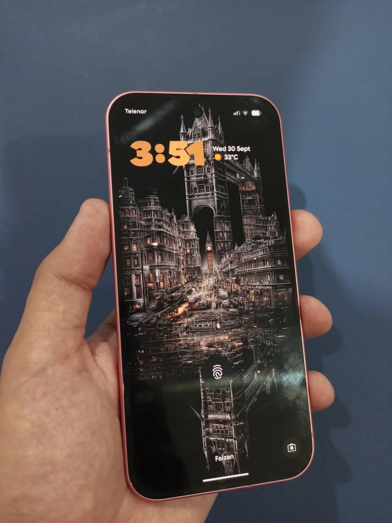 Google Pixel 9 5