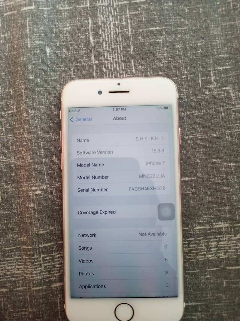 Apple iPhone 7 3