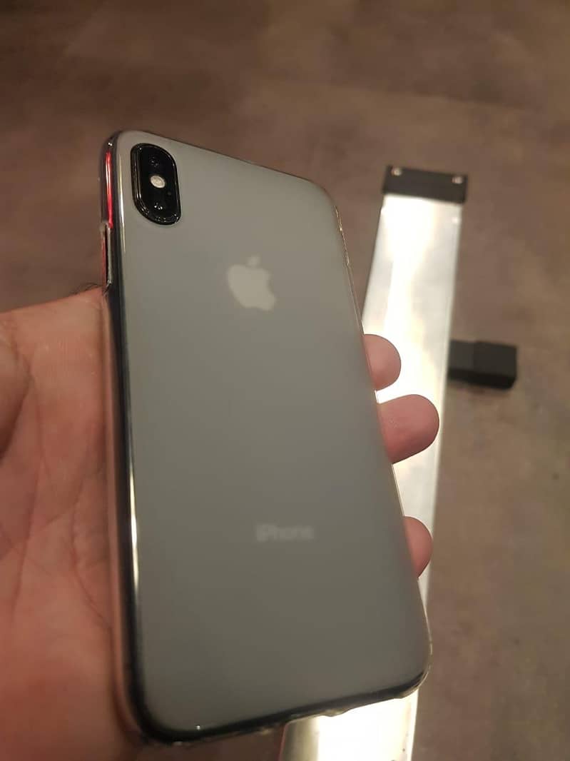 Apple iPhone XS Sim working 1