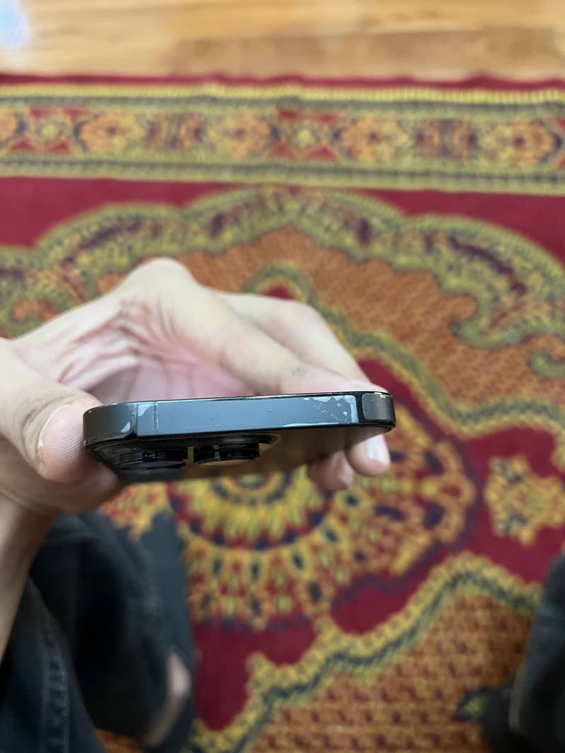 Apple iPhone 14 Pro 3