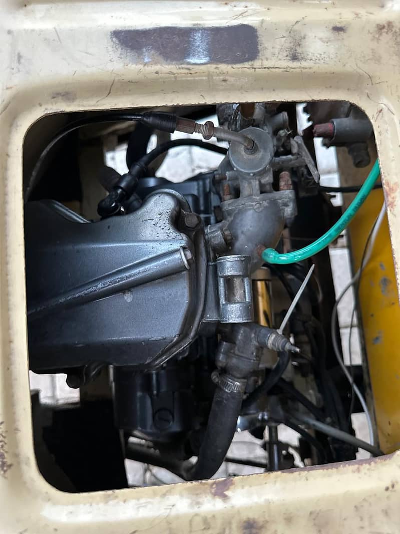 Tez Raftar Euro2 CNG Rickshaw 16