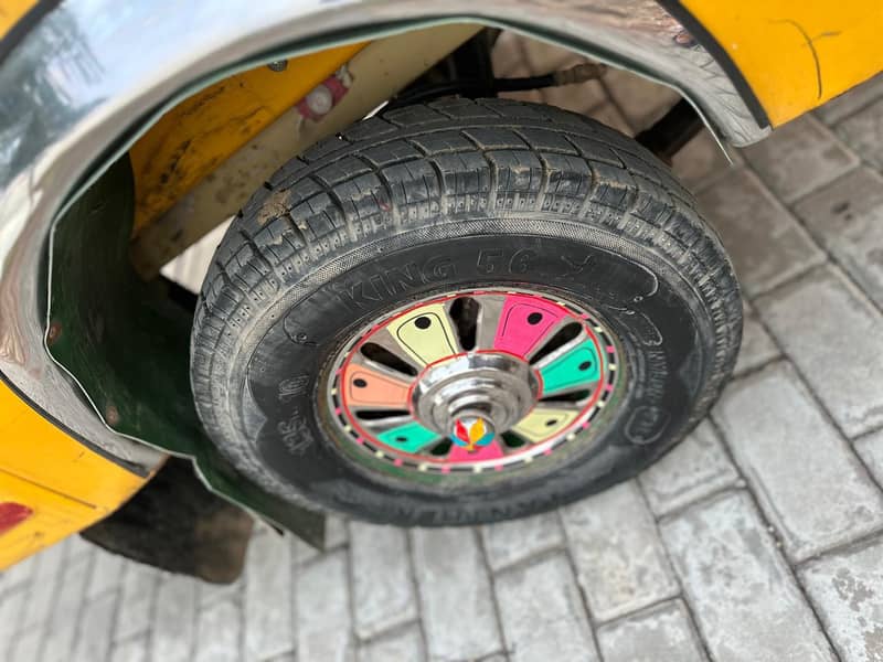 Tez Raftar Euro2 CNG Rickshaw 18