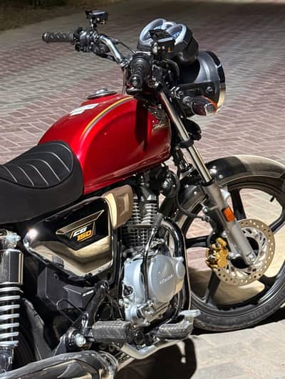 CG 150 Brand New only 3700km driven