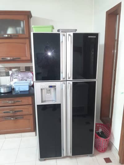 Hitachi 4-Door Refrigerator/Stylish Black/Silver 03341895722