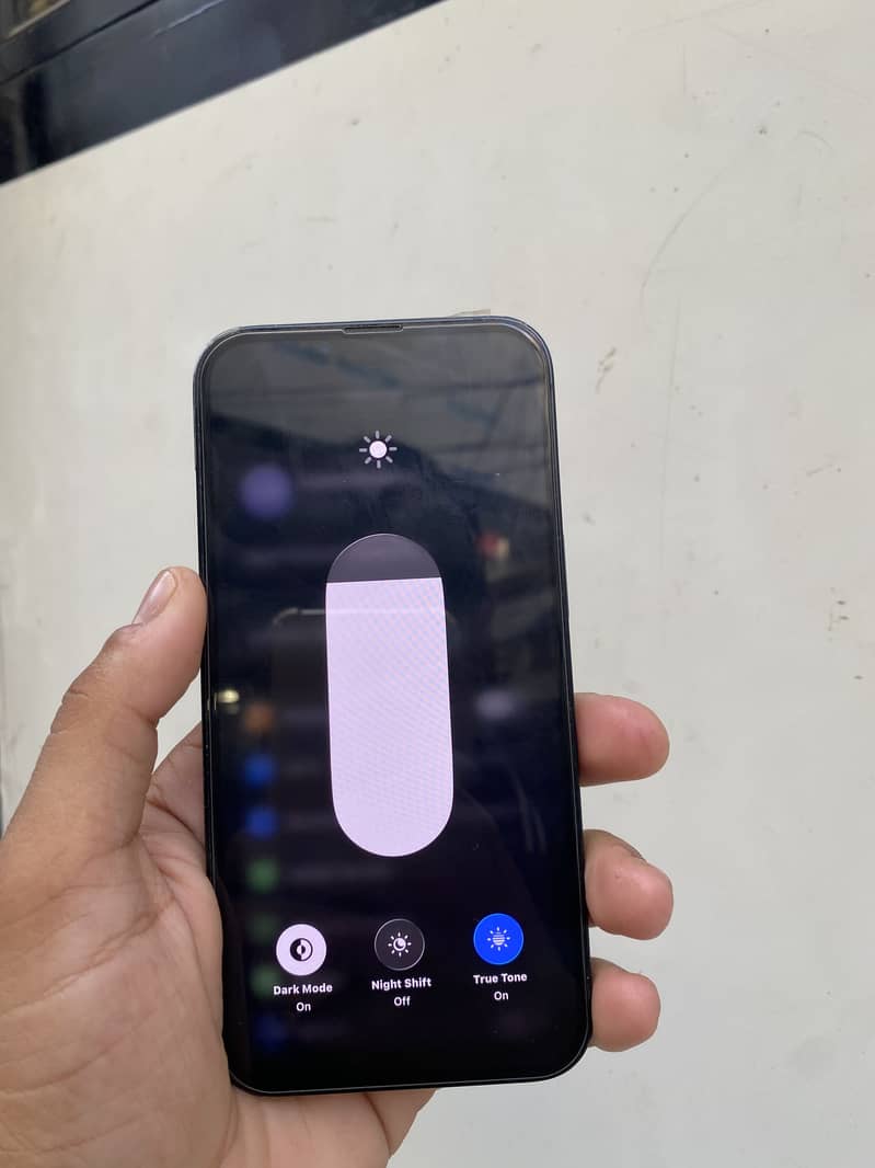 Apple iPhone 13 11