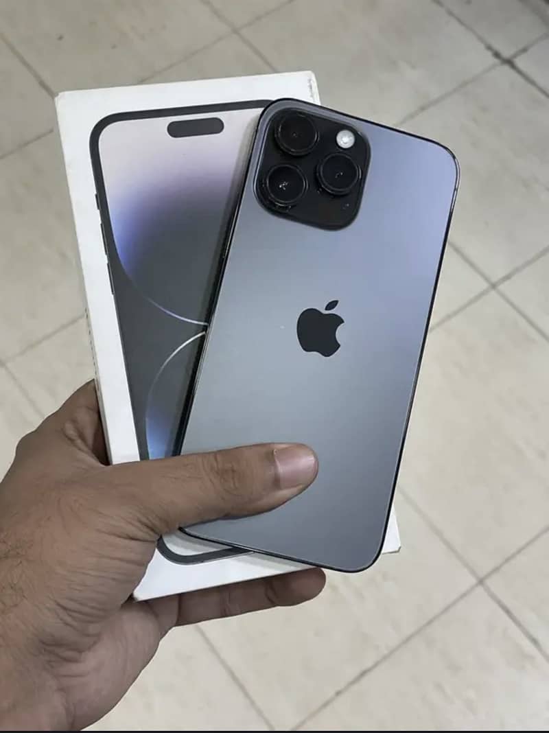 Apple iPhone 13 Pro Max 1