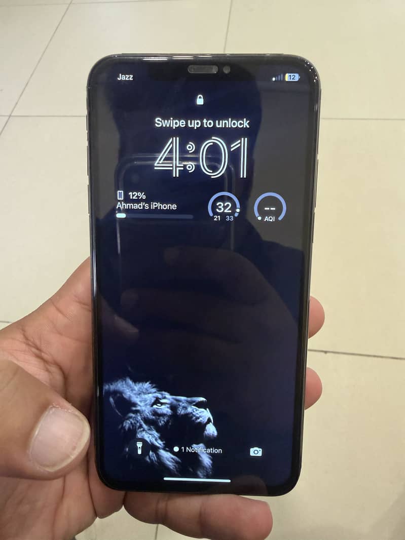 Apple iPhone XS Max 0