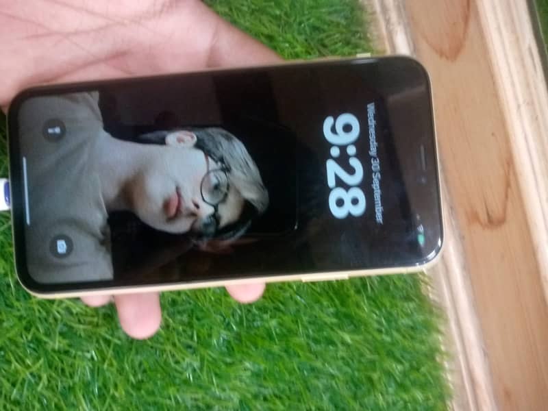 Apple iPhone XR 1