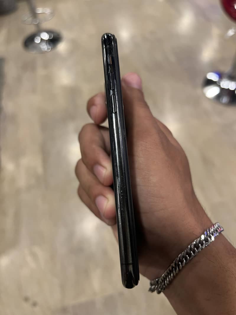 Apple iPhone X 9
