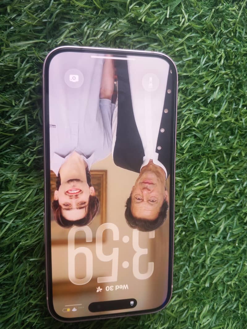 Apple iPhone 15 7