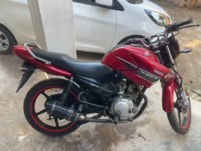 yahama ybr 2015 model