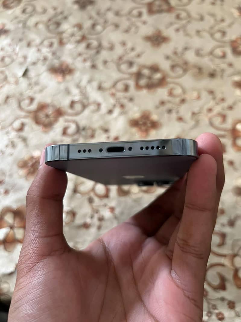 Apple iPhone 13 Pro 6