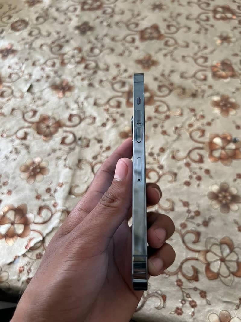 Apple iPhone 13 Pro 7