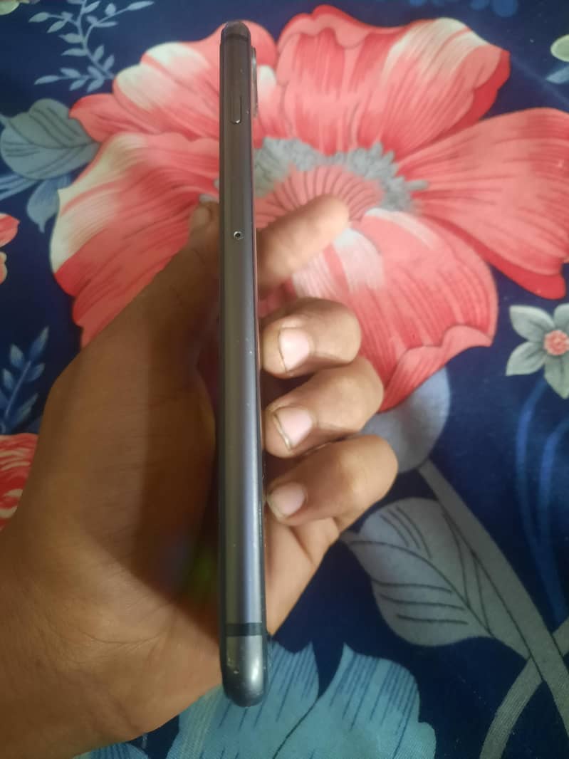 Apple iPhone 8 Plus 64 1