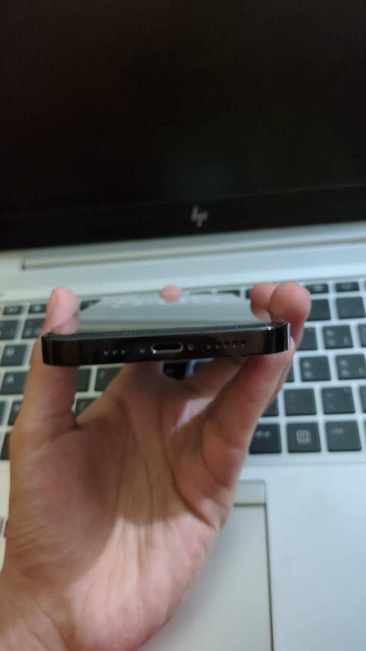 Apple iPhone 14 Pro 2