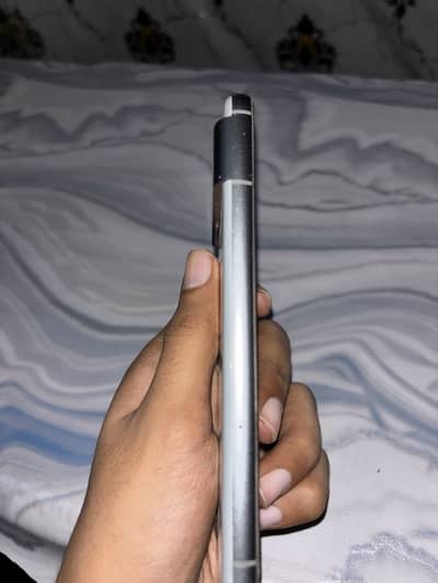 Google pixel 8