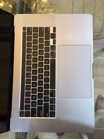 MacBook Pro 2019 32gb/1tb