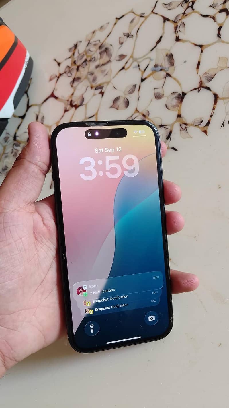 Apple iPhone 15 2