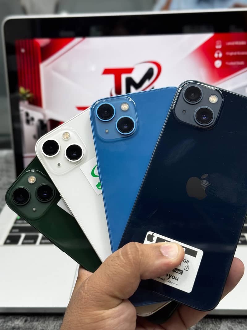 Apple iPhone 13 4