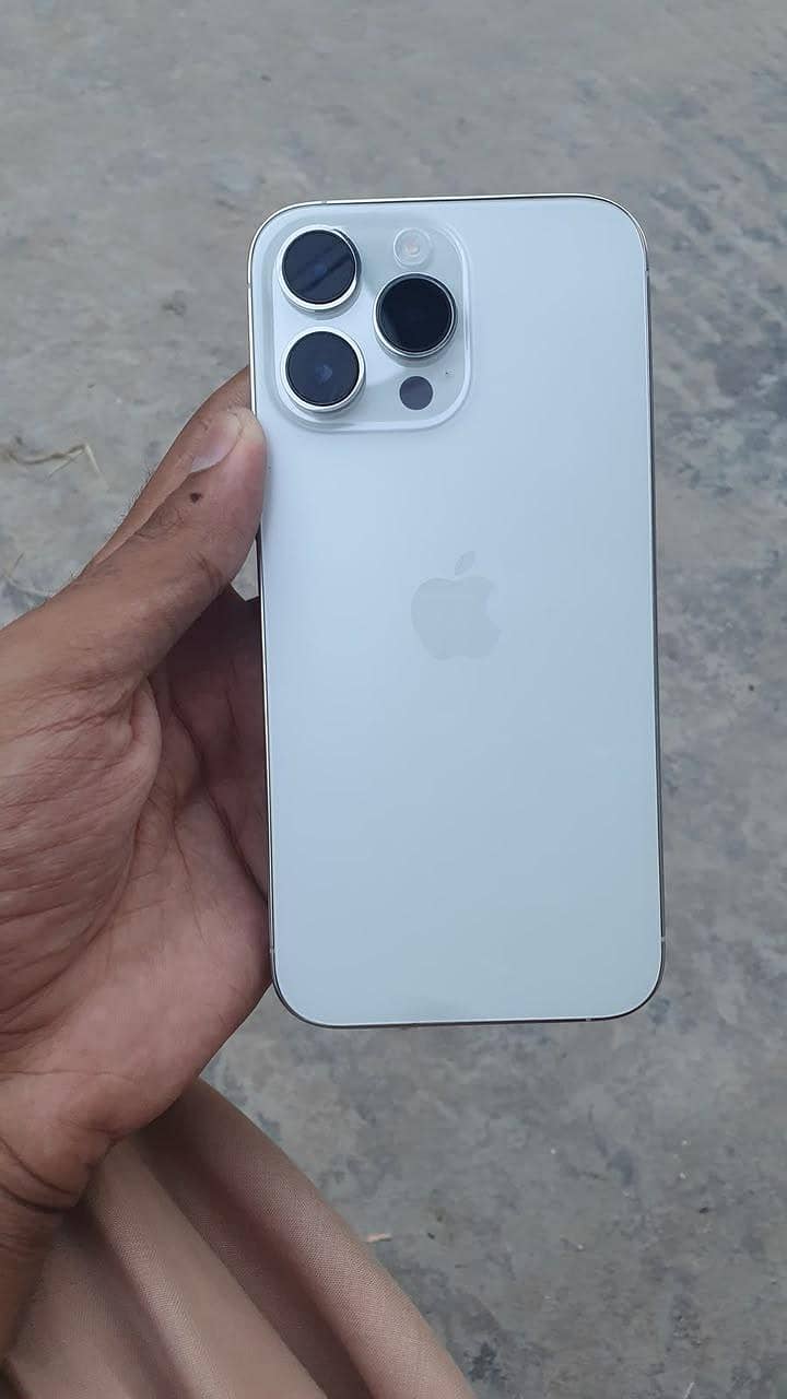 Apple iPhone 14 Pro Max 0