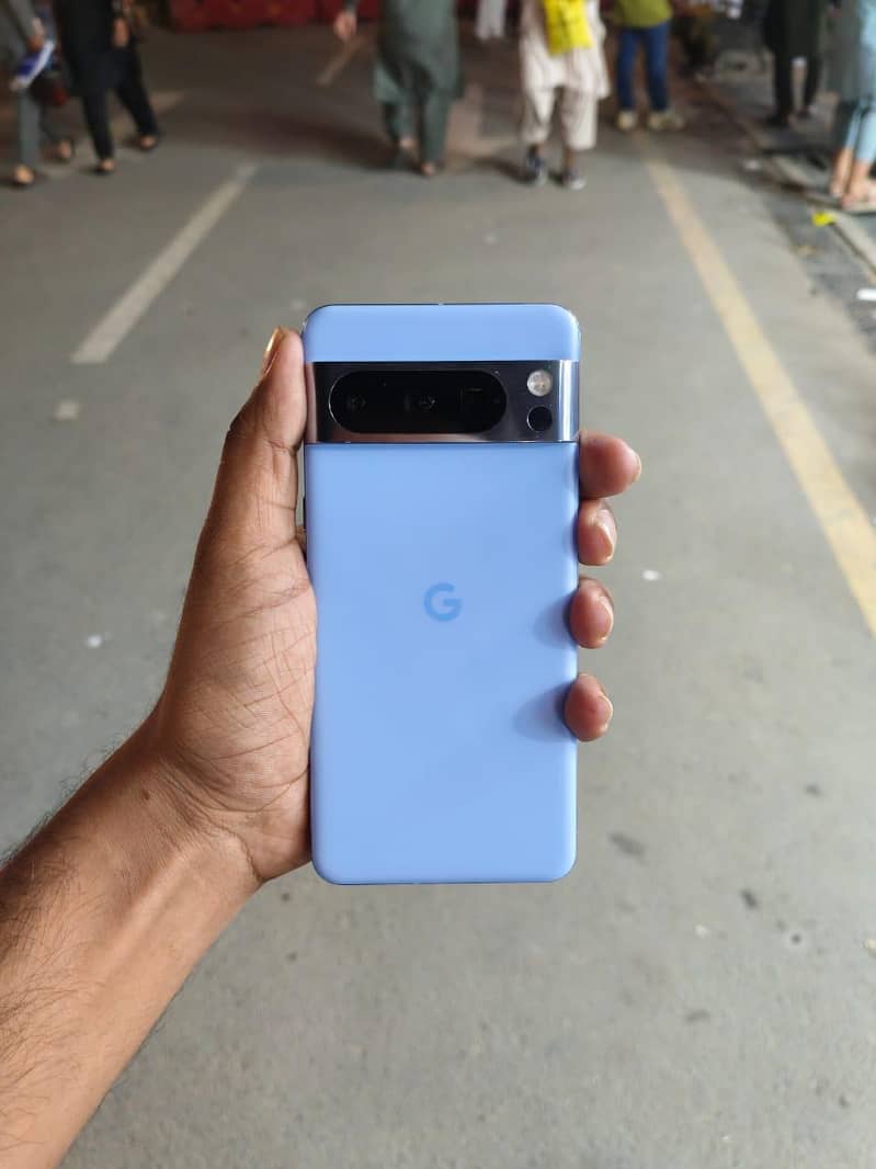 Google Pixel 8 Pro 1
