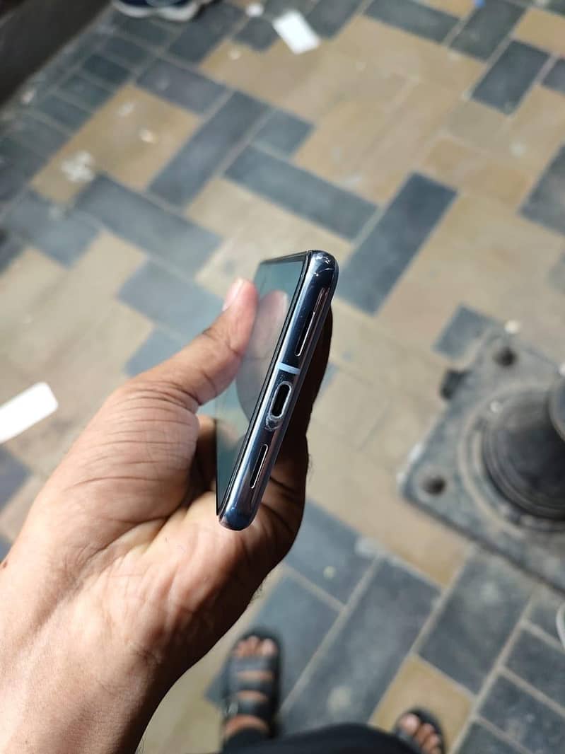 Google Pixel 8 Pro 2