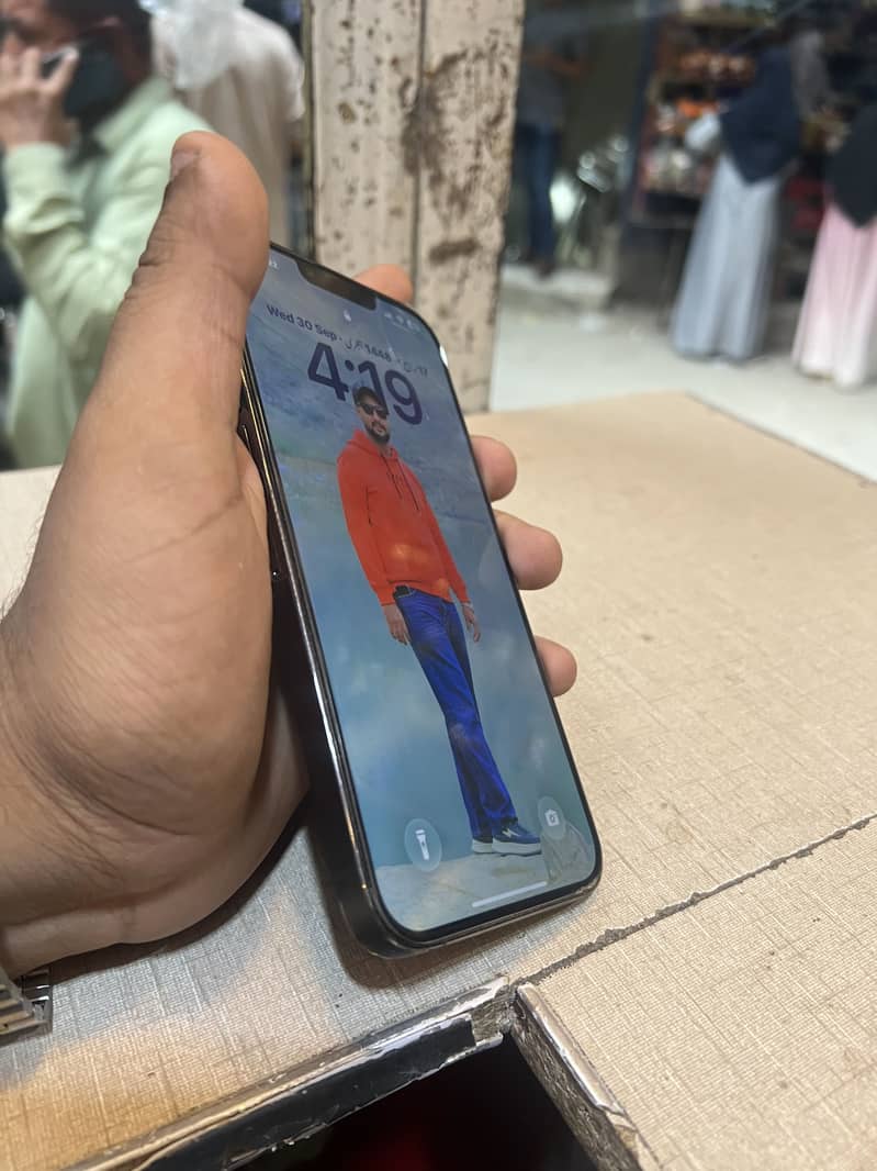 Apple iPhone 13 Pro Max 3