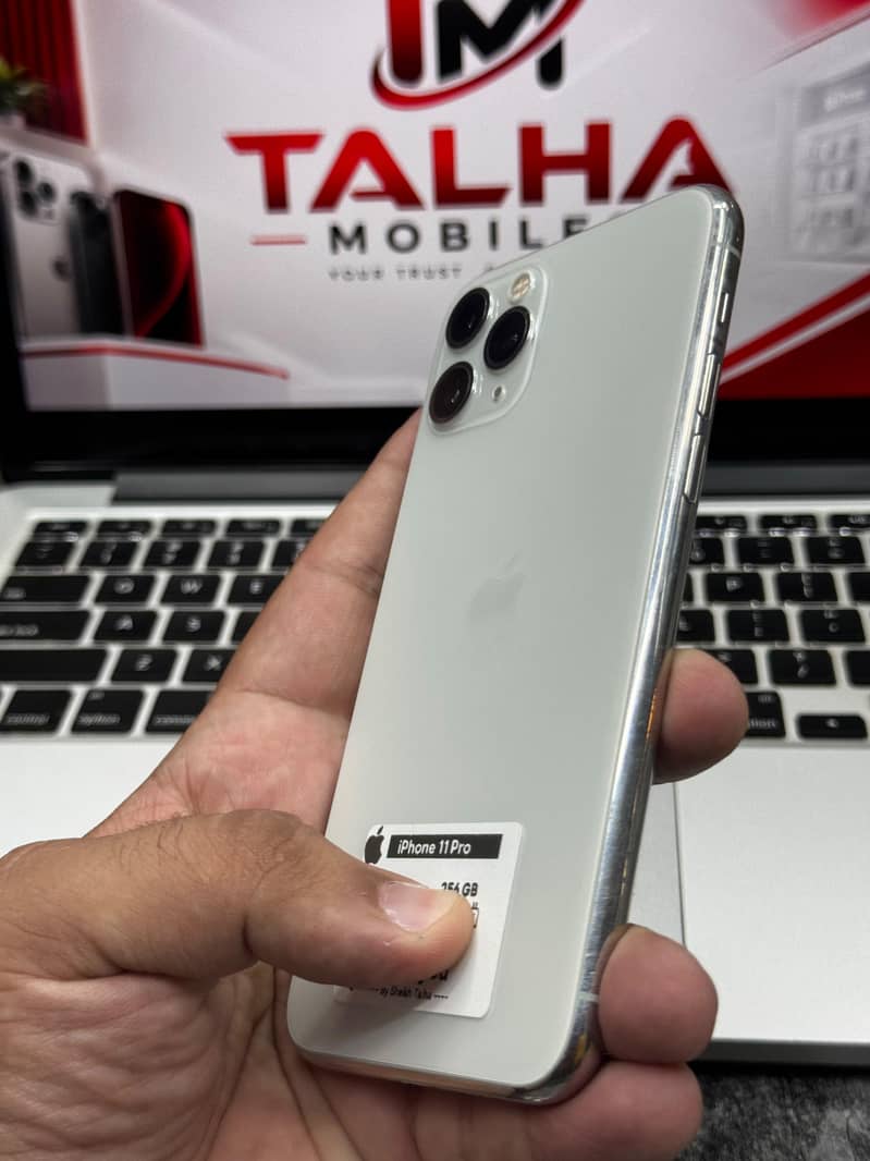Apple iPhone 11 Pro 1
