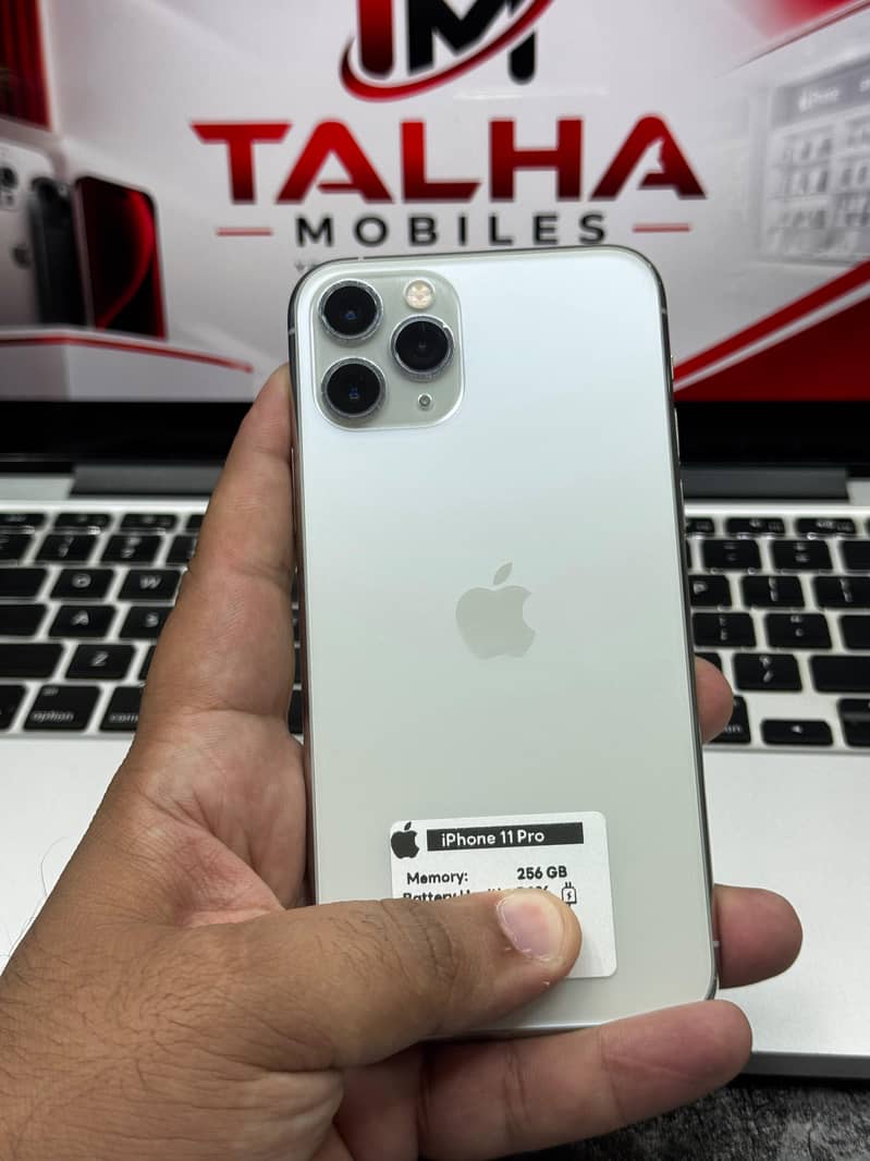 Apple iPhone 11 Pro 2
