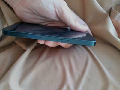Apple iPhone 13 jv
