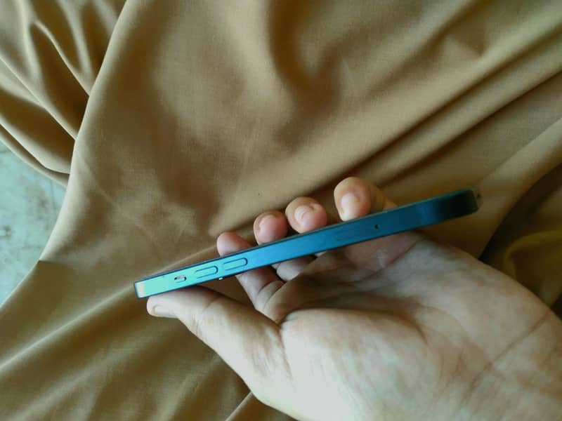 Apple iPhone 13 jv 2