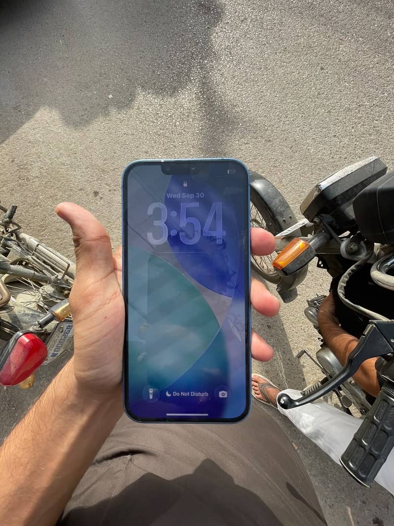 Apple iPhone 13 fu 0