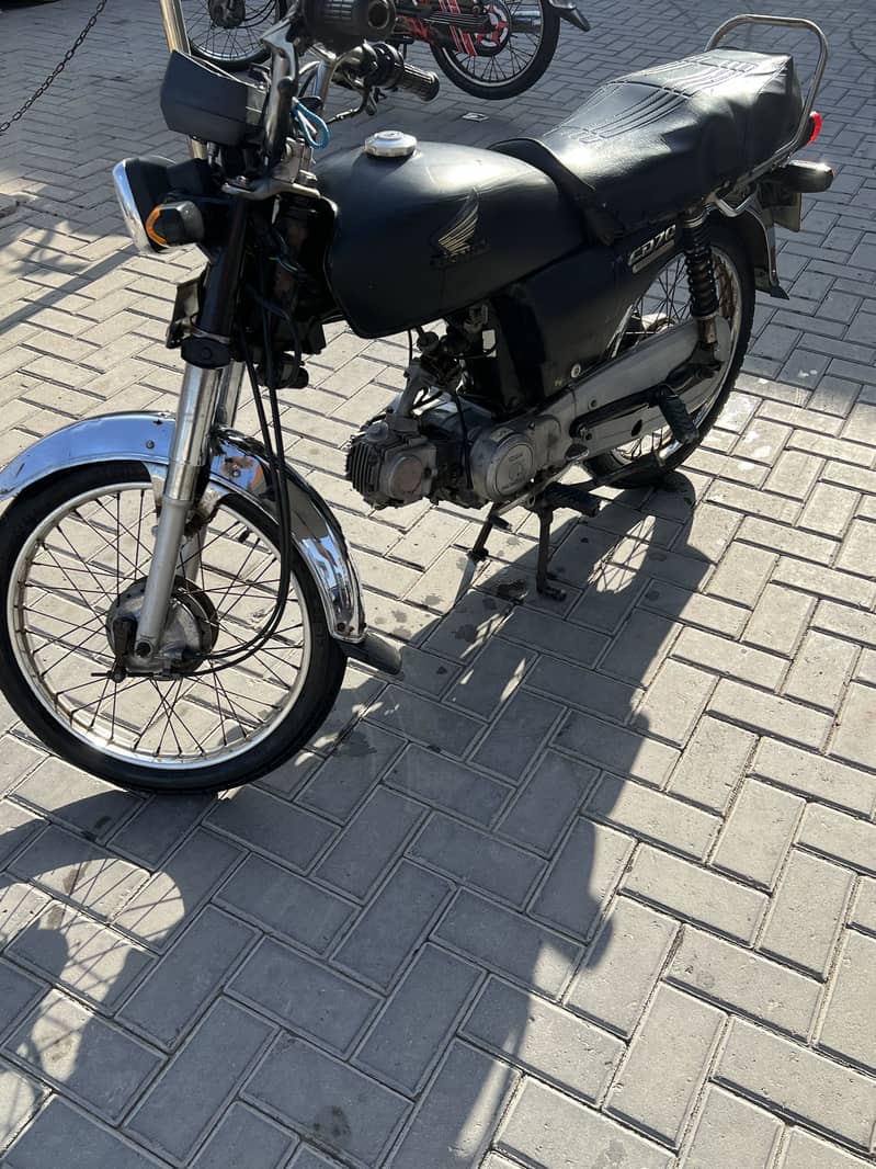 CD70 2006 model 5