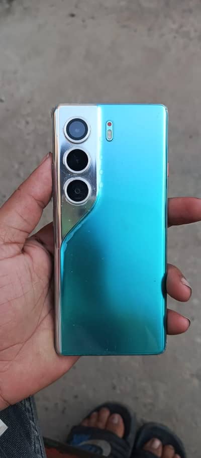 Tecno CAMON 40 Pro 8/256gb