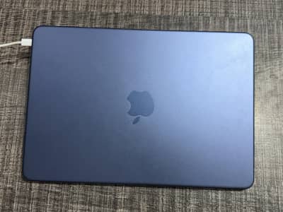 Mac book NEO