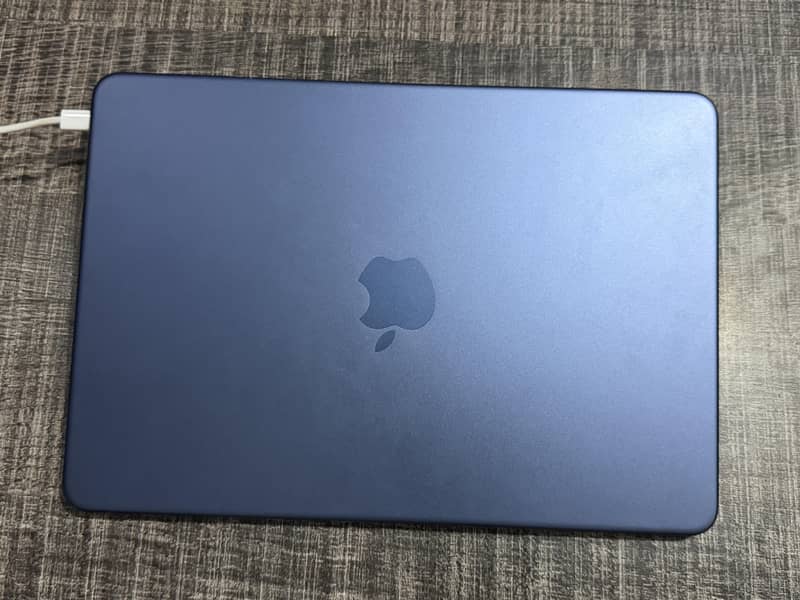 Mac book NEO 0