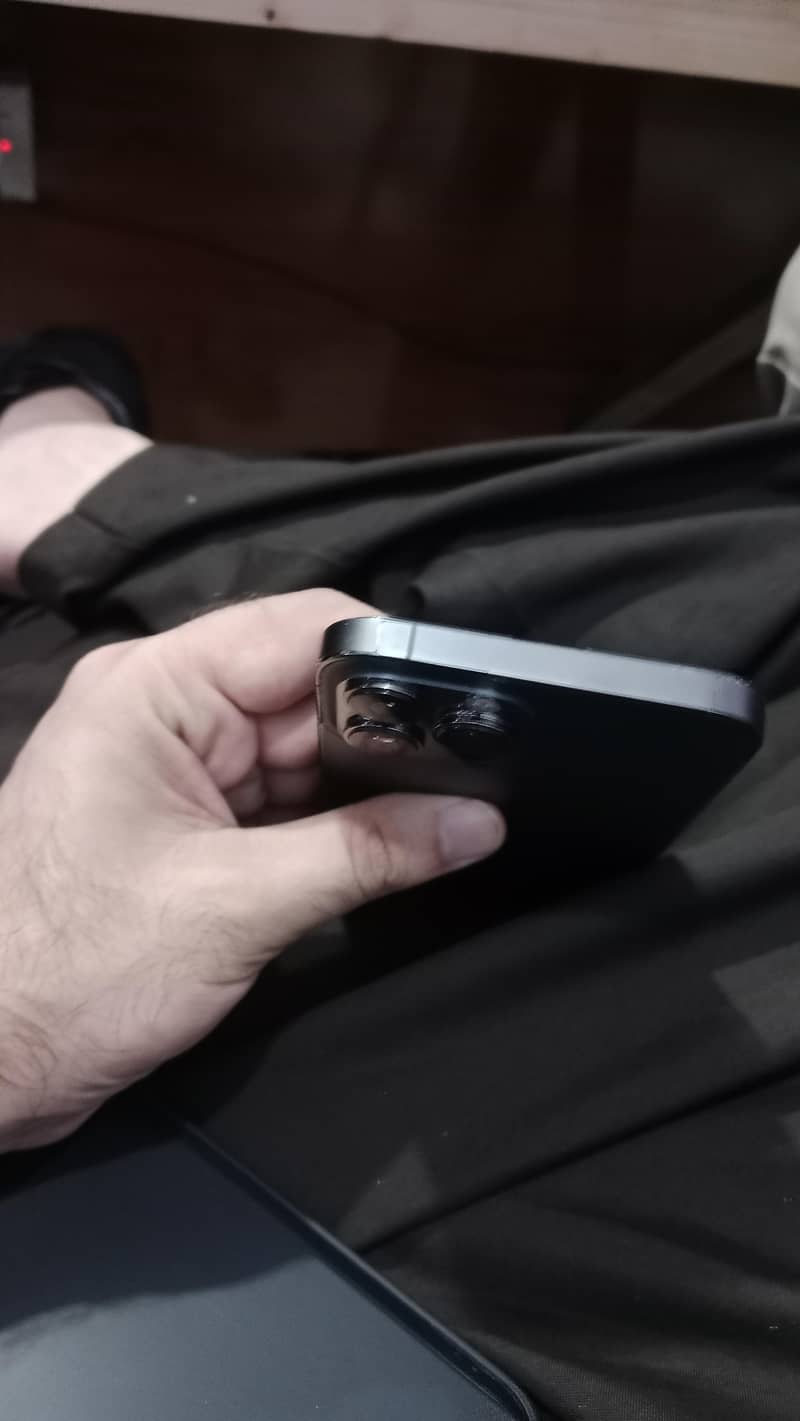 Apple iPhone 13 Pro Max 5