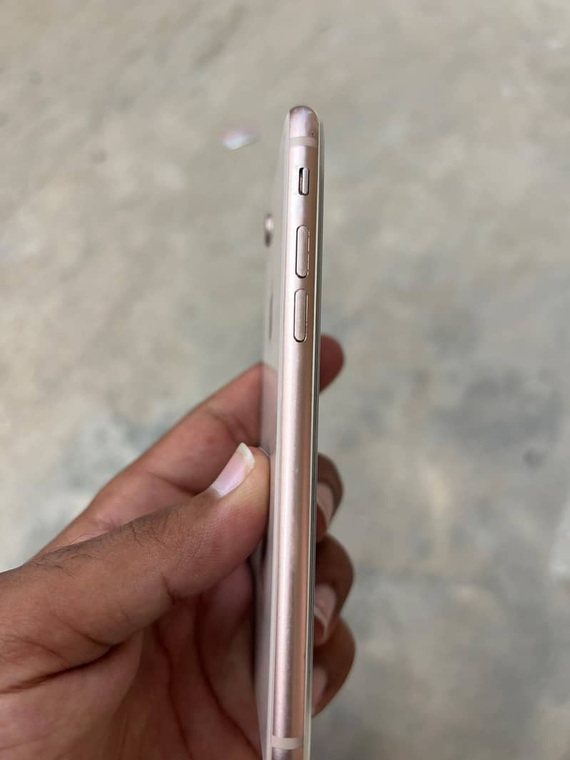 Apple iPhone 8 7