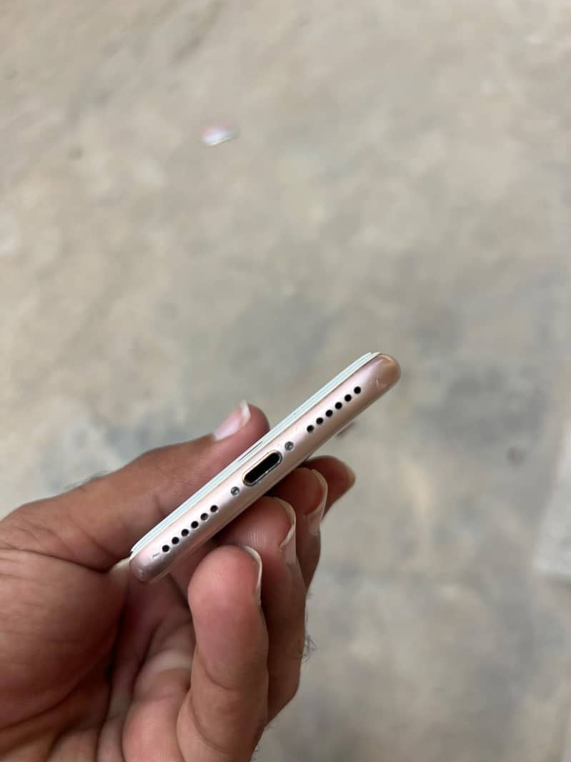 Apple iPhone 8 1