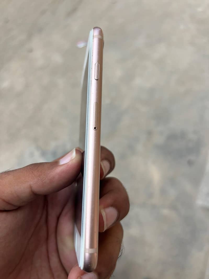 Apple iPhone 8 2