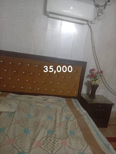 2 King Size Beds and 6 Chairs Dining Table