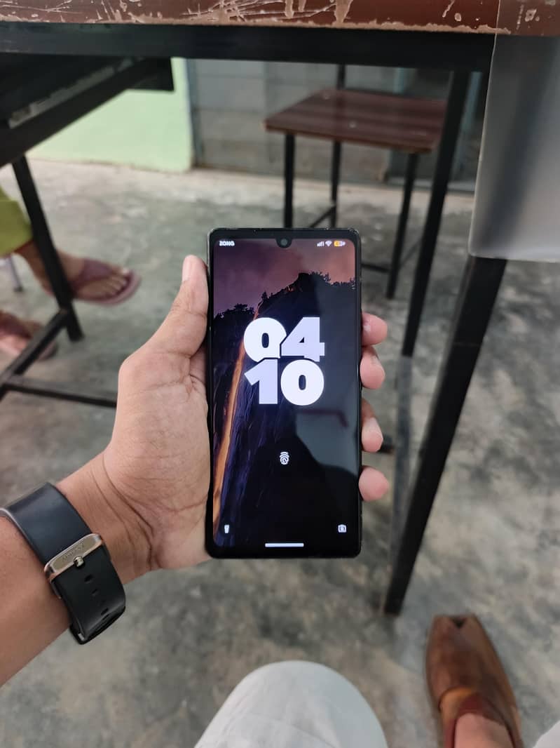 Google Pixel 6a 5