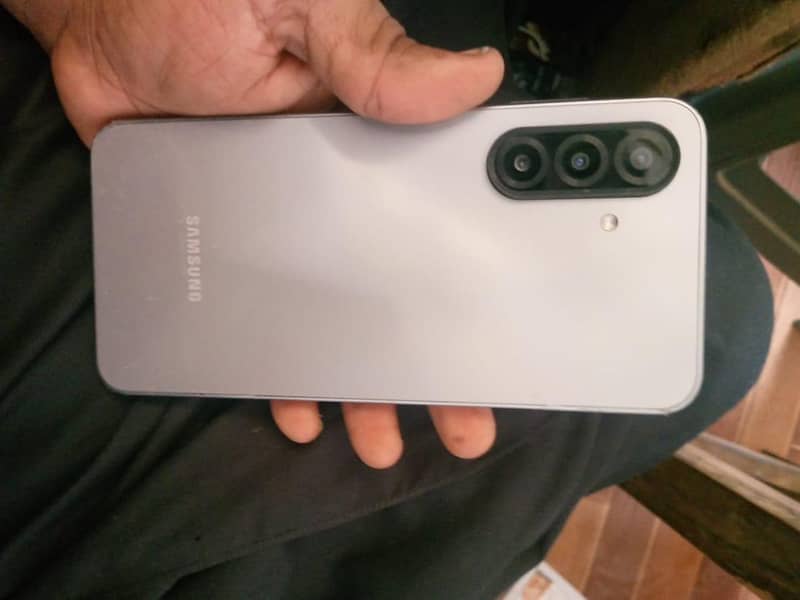 Samsung Mobile A17 3