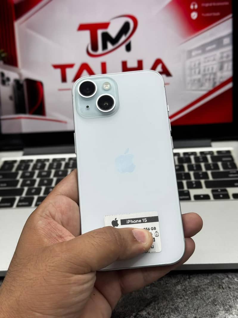 Apple iPhone 15 2