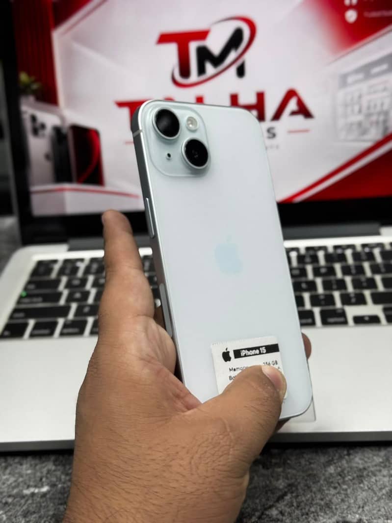 Apple iPhone 15 3