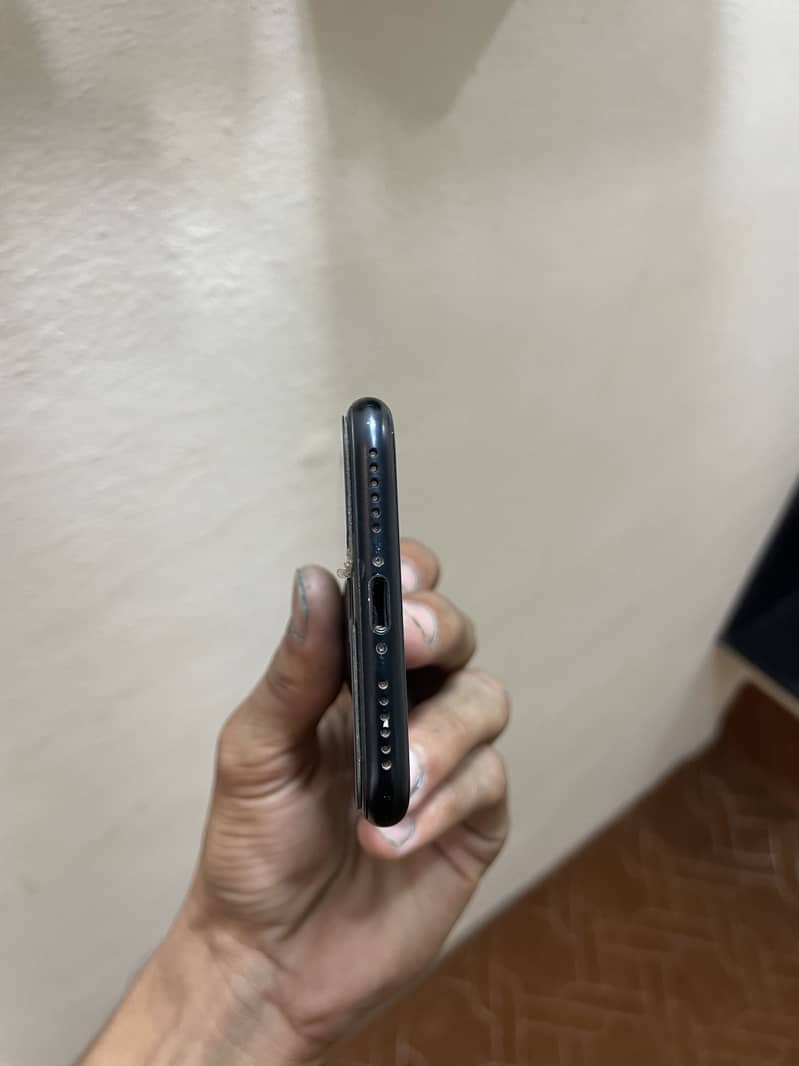 iPhone se3 4