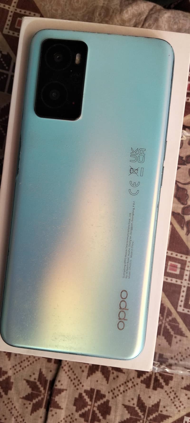 OPPO A76 0