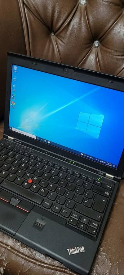 Lenovo i 3 core  X230I | Classic Business Laptop DC