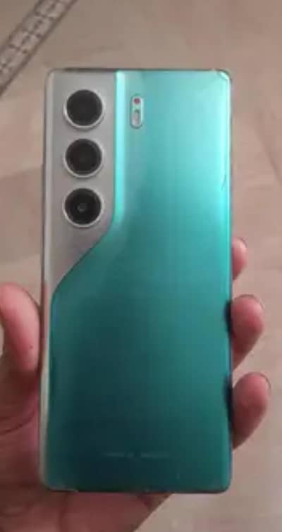 Tecno CAMON 40 Pro